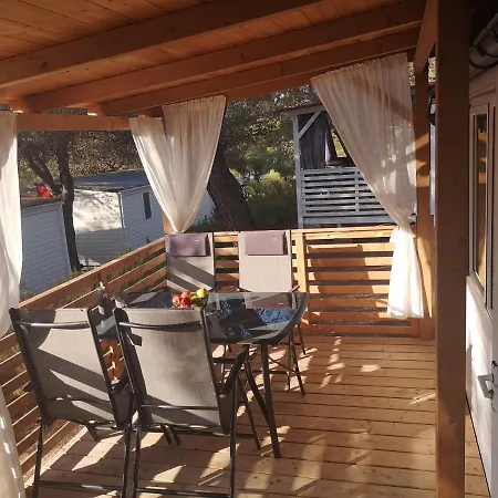 F&Z Mobile Home Camping Jezera Village * Murter