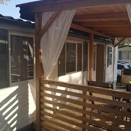 F&Z Mobile Home Camping Jezera Village Parque de vacaciones *